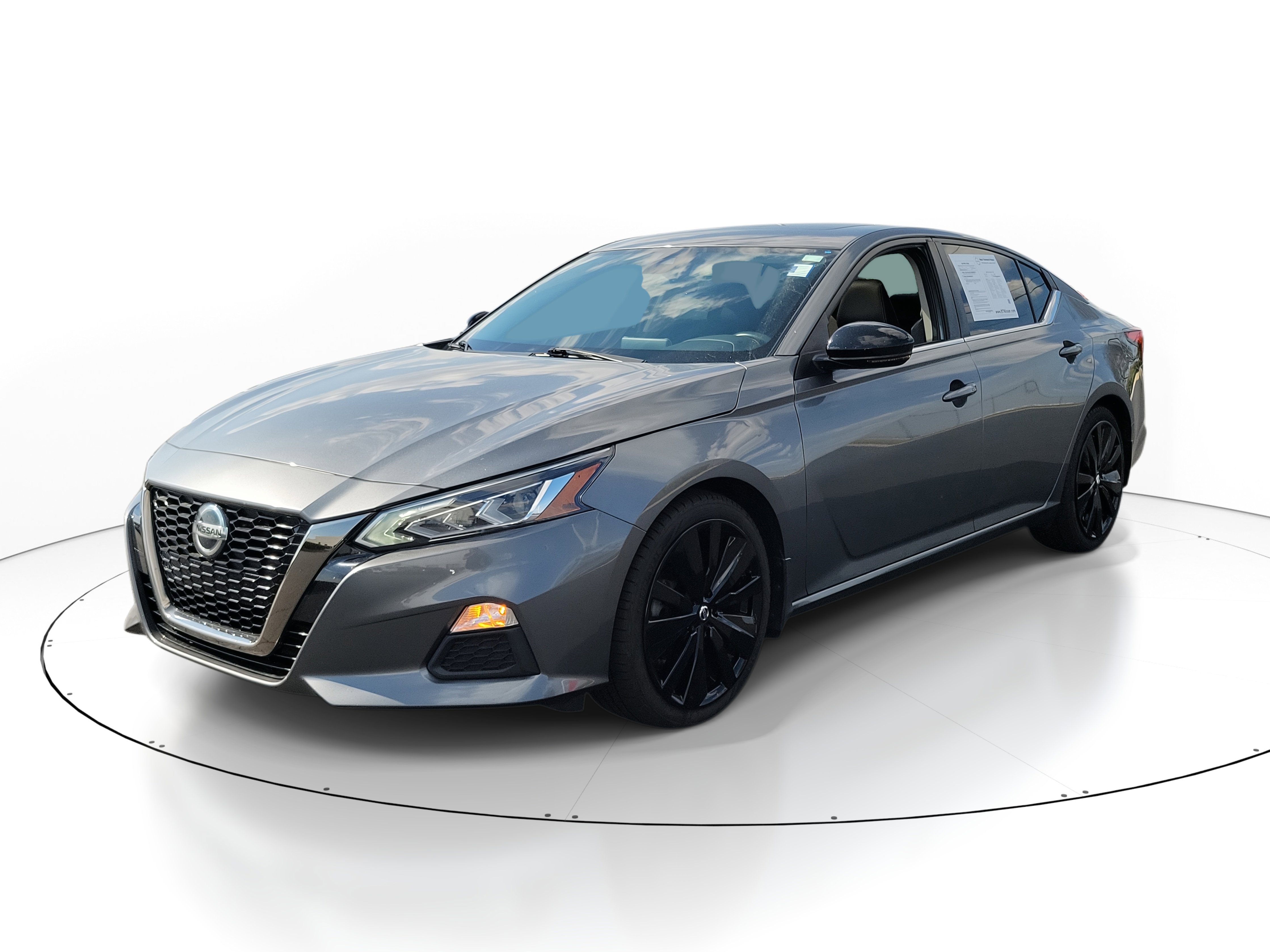 2020 Nissan Altima 2.5 SR photo 2