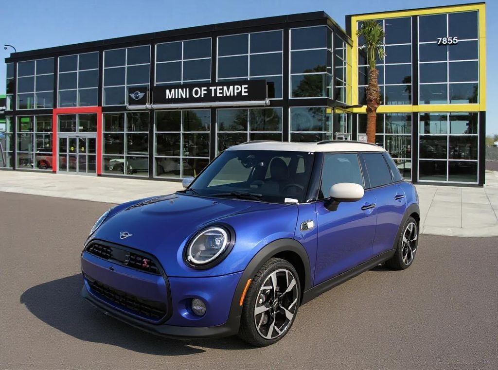 2025 MINI Hardtop 4 Door S's photo