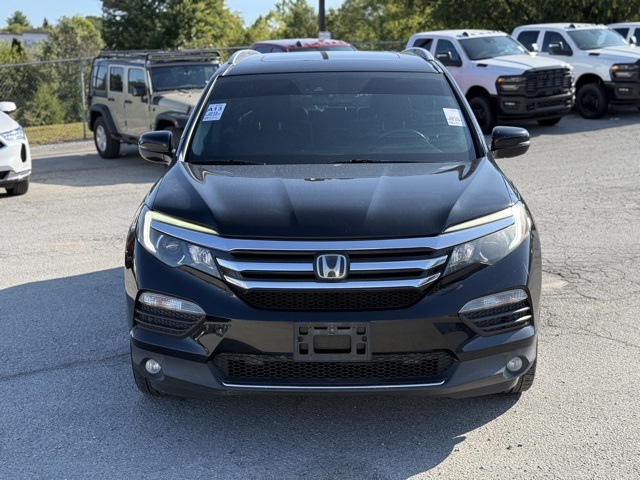 2018 Honda Pilot Touring photo 2