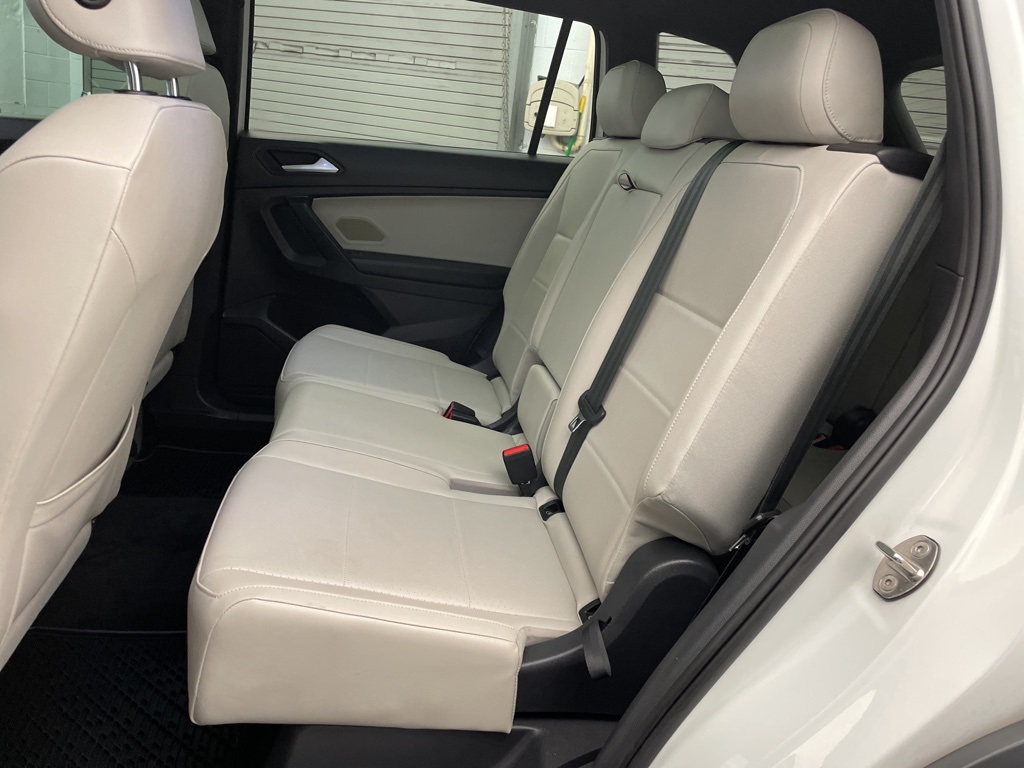 2021 Volkswagen Tiguan SE R-Line Black photo 16