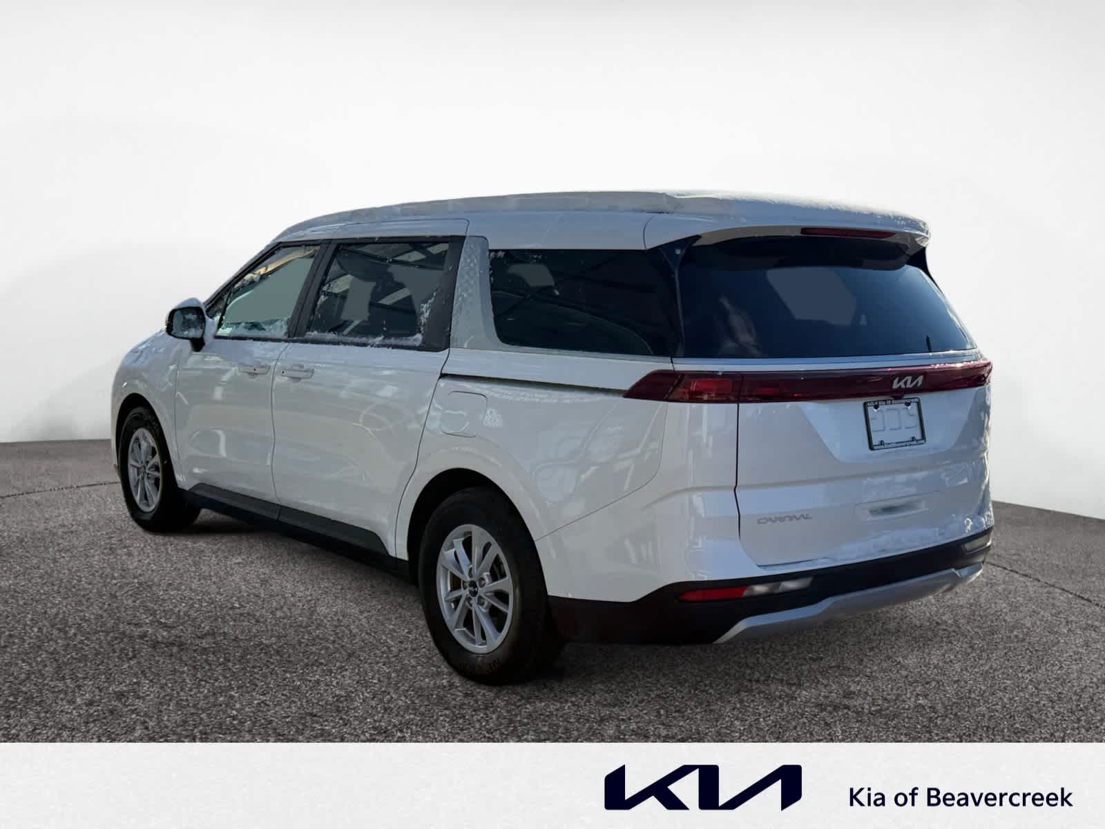 2024 Kia Carnival LX photo 3