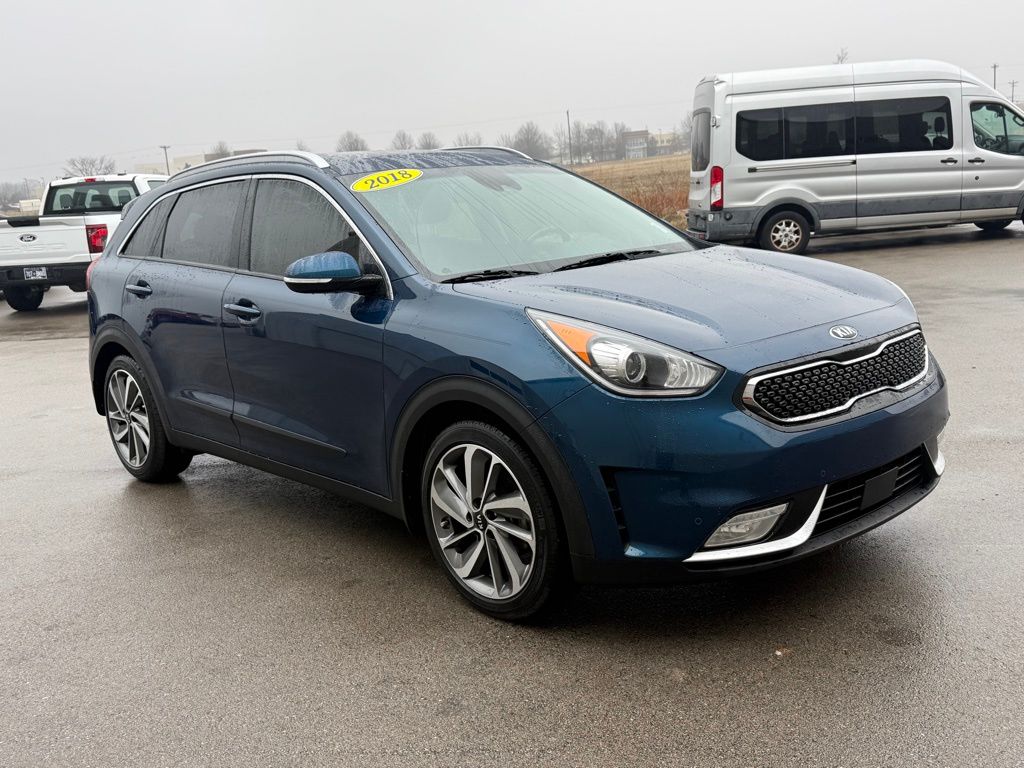 Used 2018 Kia Niro Touring with VIN KNDCE3LCXJ5177939 for sale in Shelbyville, TN
