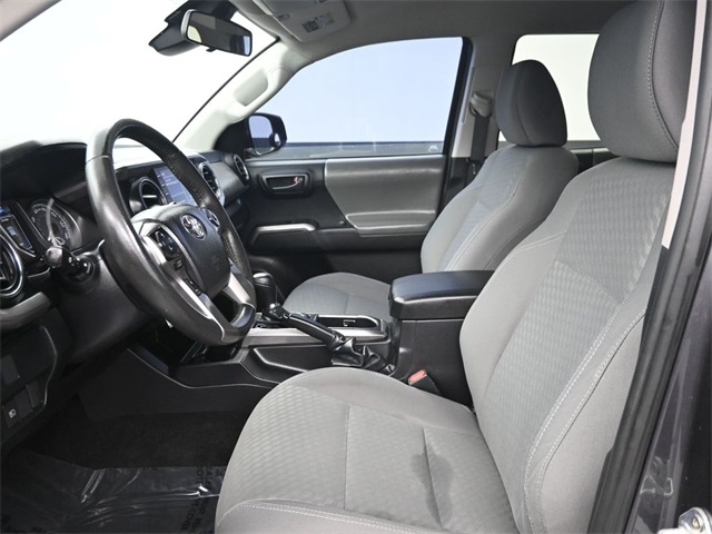 2022 Toyota Tacoma SR5 Double Cab photo 6
