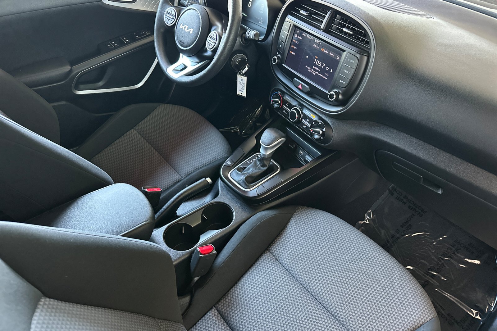 2023 Kia Soul LX photo 15