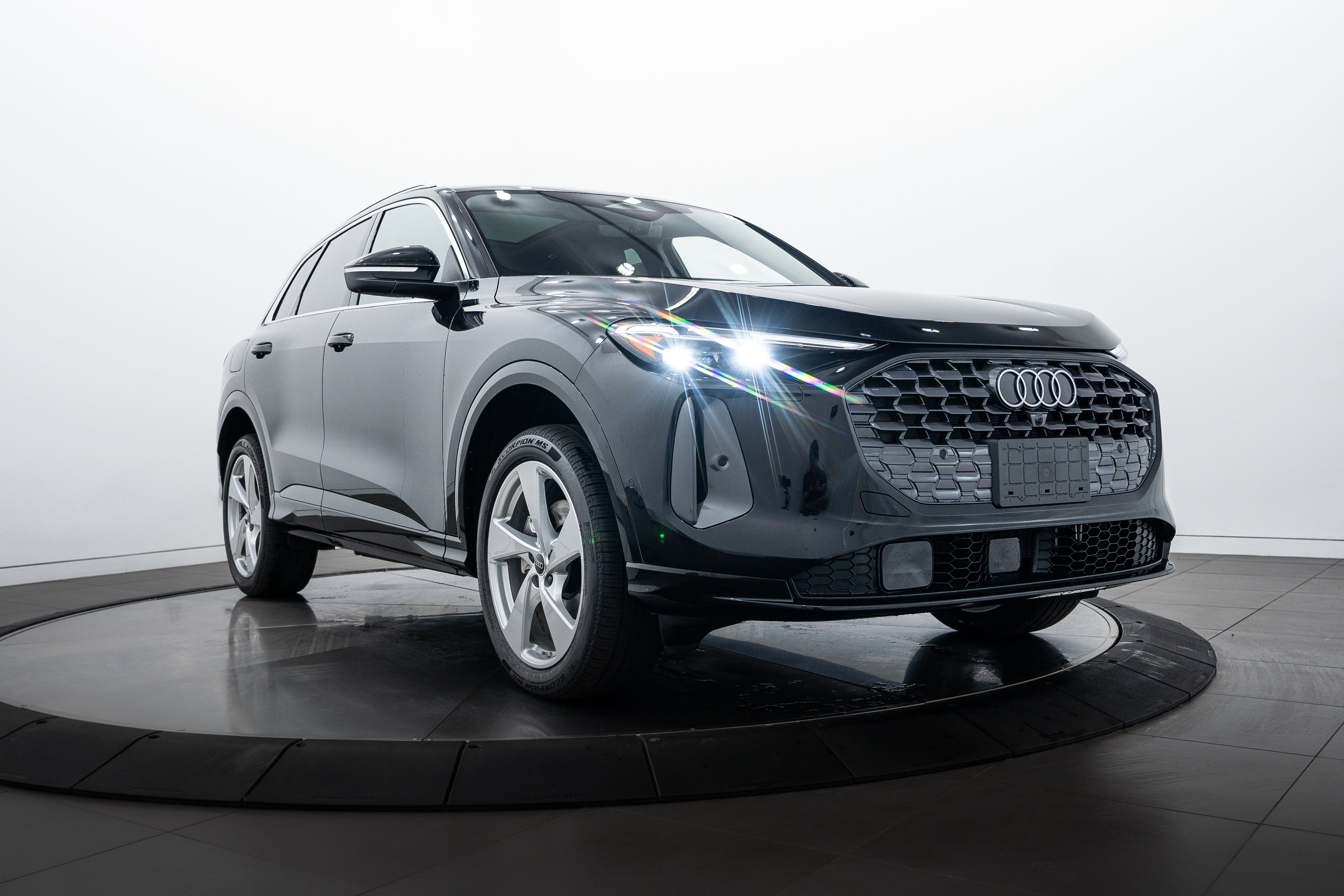 2025 Audi New Q5 Premium Plus's photo