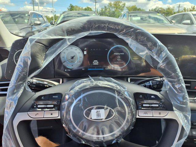2025 Hyundai Elantra Limited photo 17