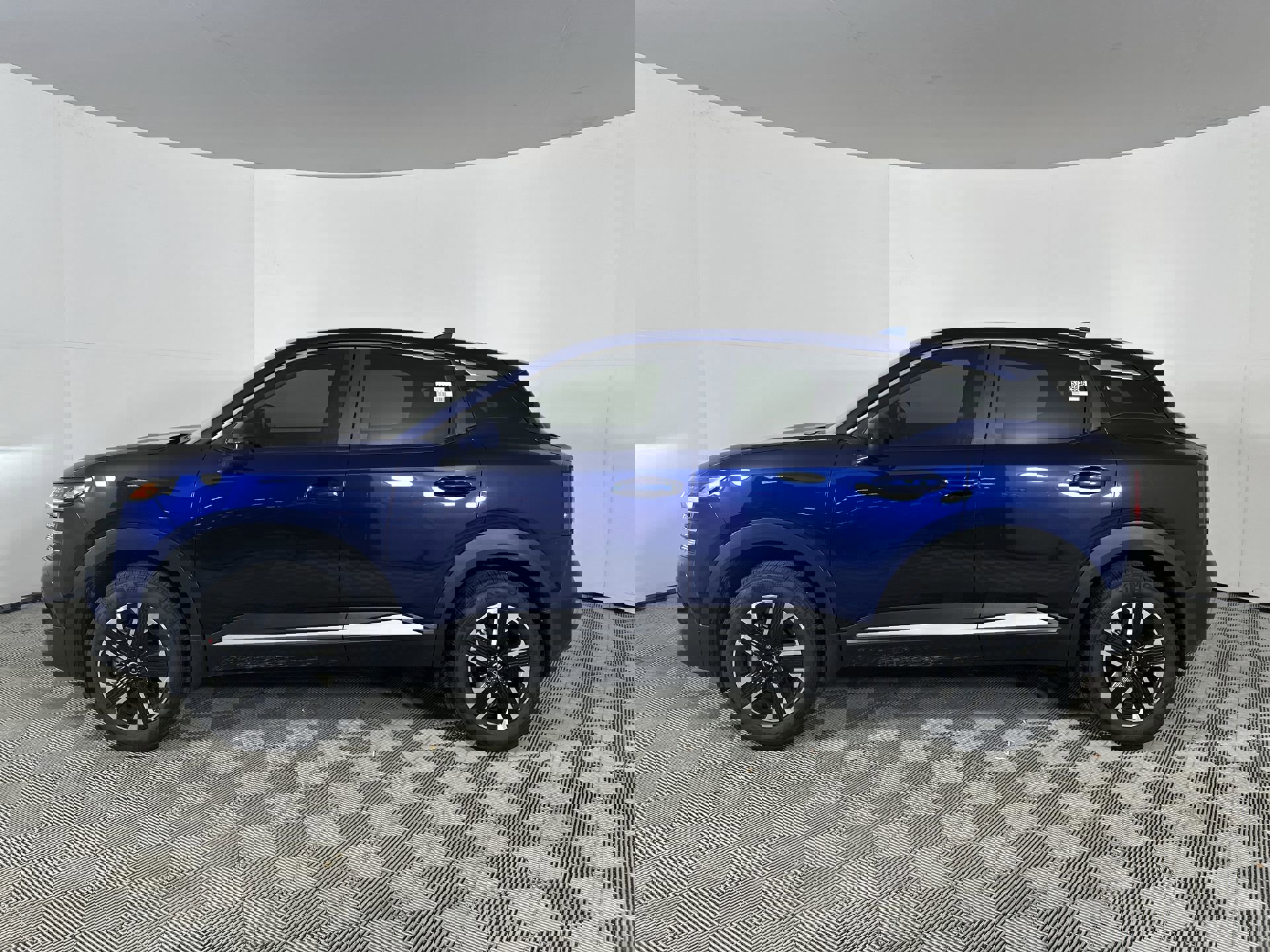 2025 Nissan Kicks SV photo 4