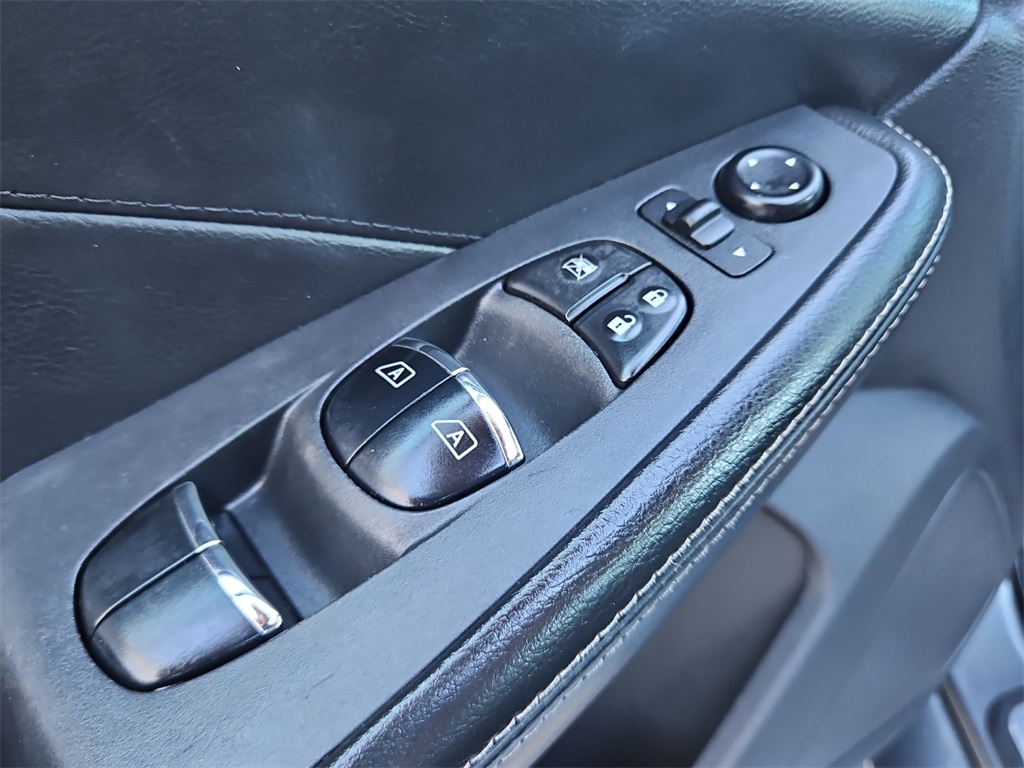 2019 Nissan Maxima SV photo 28