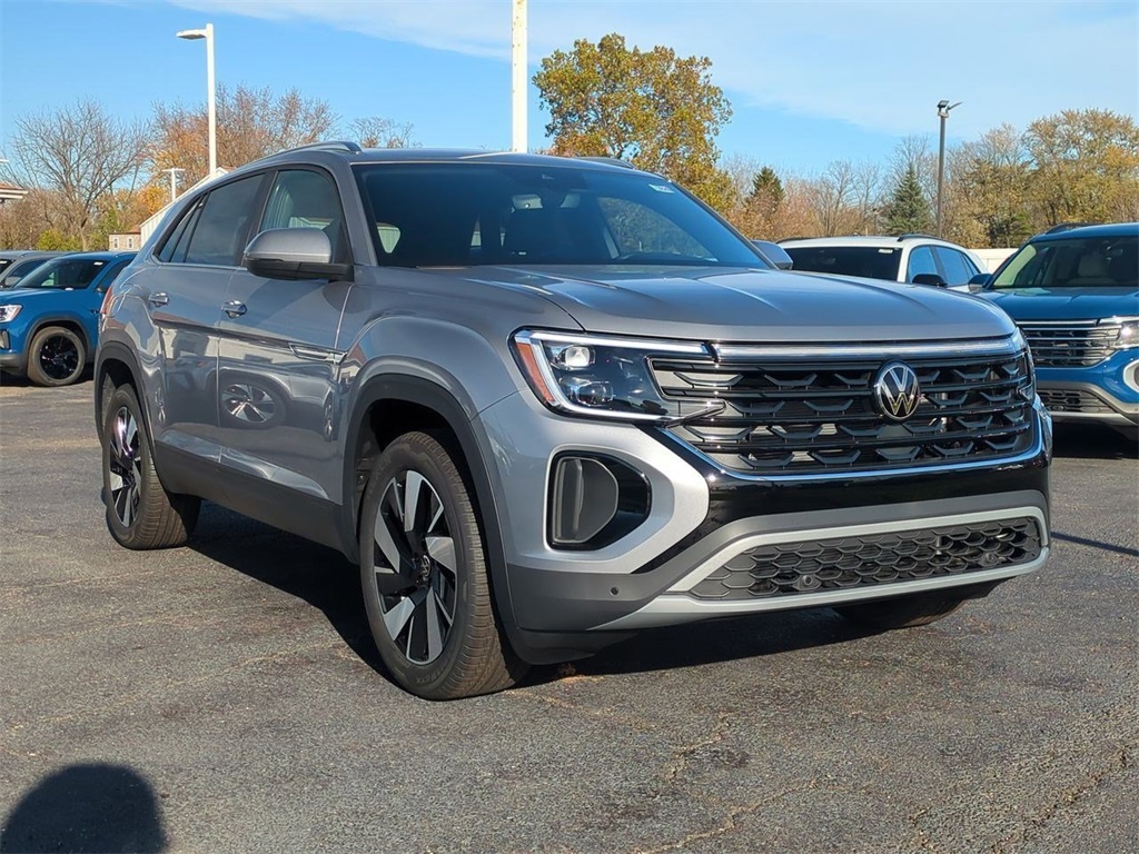 2025 Volkswagen Atlas Cross Sport SE Technology photo 2
