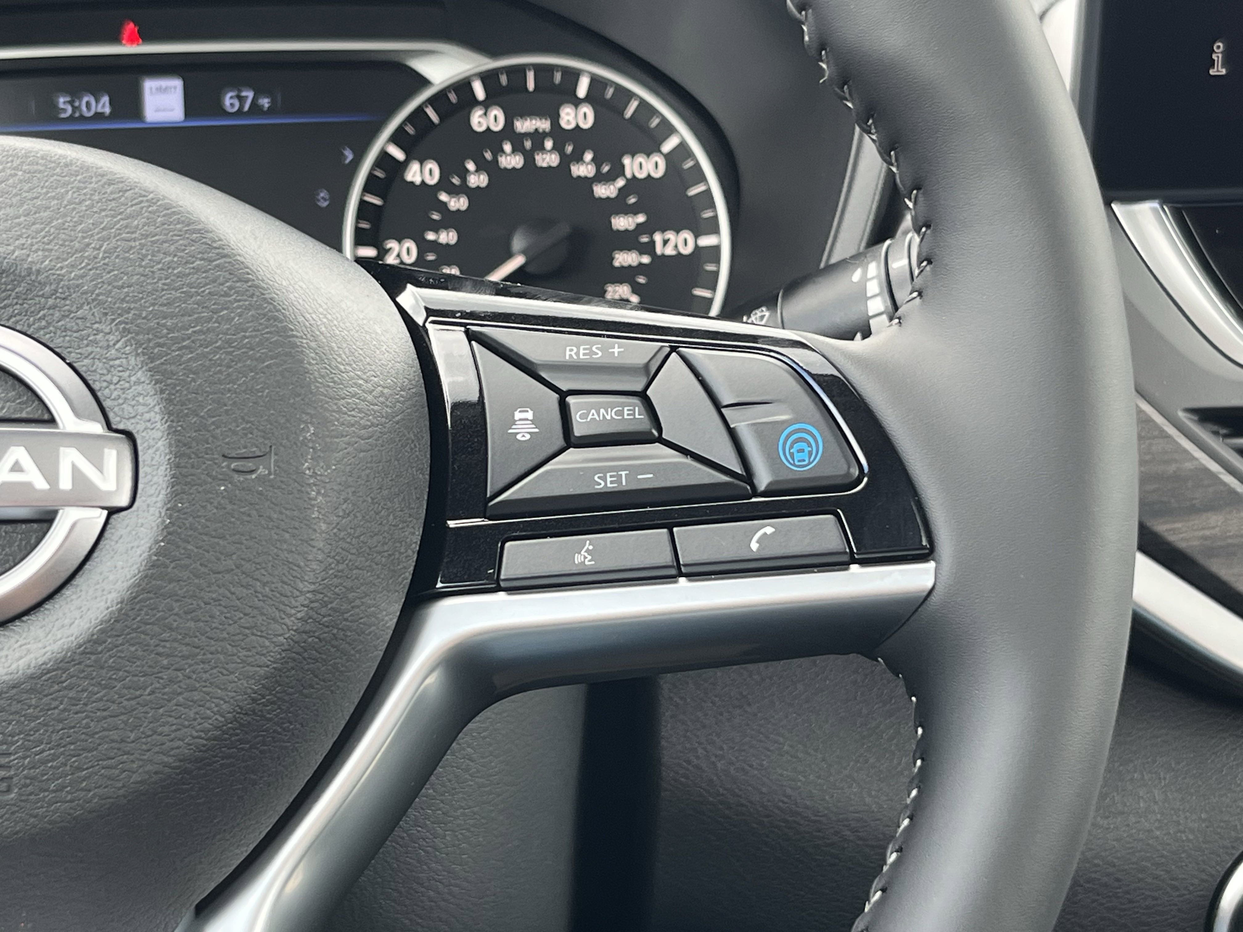 2025 Nissan Altima SV photo 4