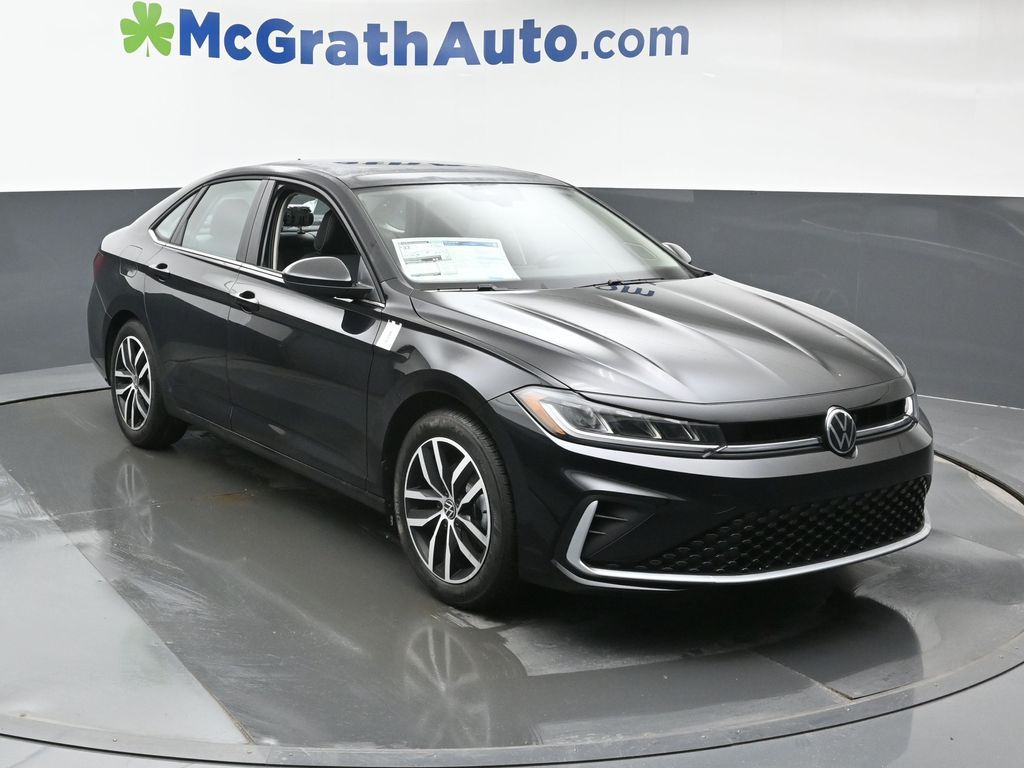 2026 Volkswagen Jetta SE's photo