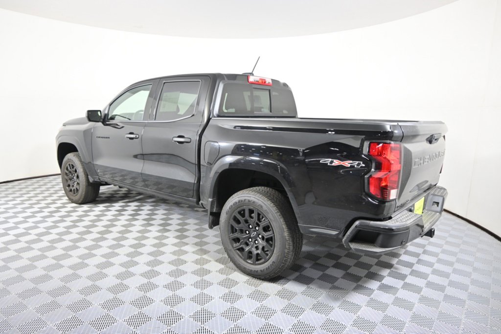 2025 Chevrolet Colorado Work Truck photo 4