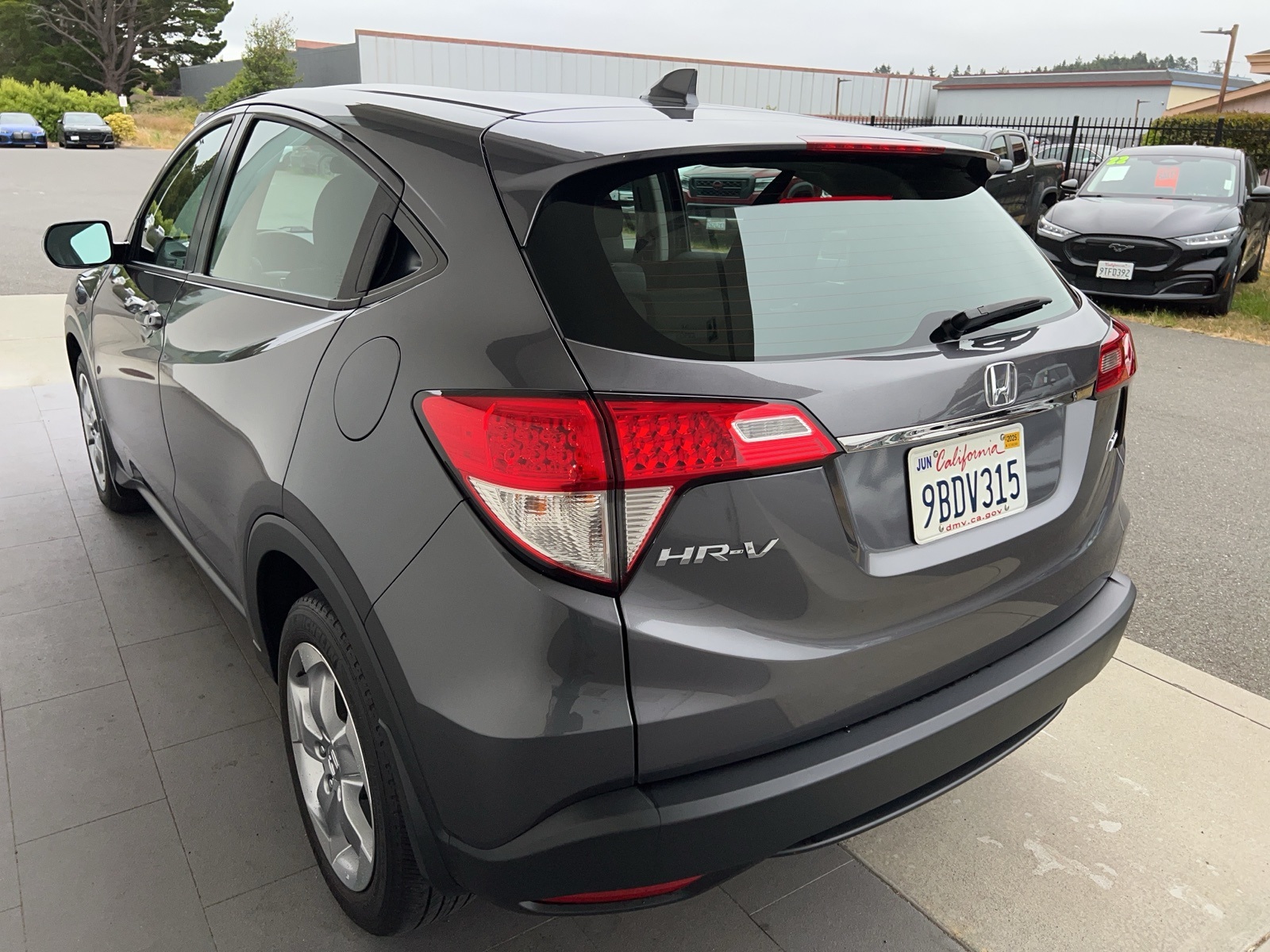 2021 Honda HR-V LX photo 5