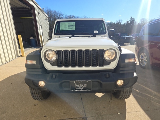 2026 Jeep Wrangler 4-Door Sport's photo