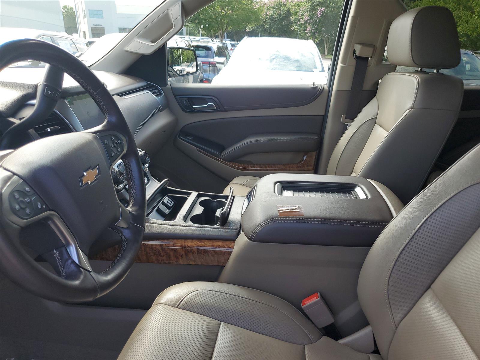 2020 Chevrolet Tahoe Premier photo 18