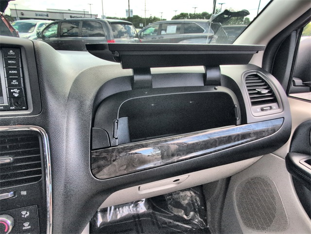 2017 Dodge Grand Caravan SE photo 27