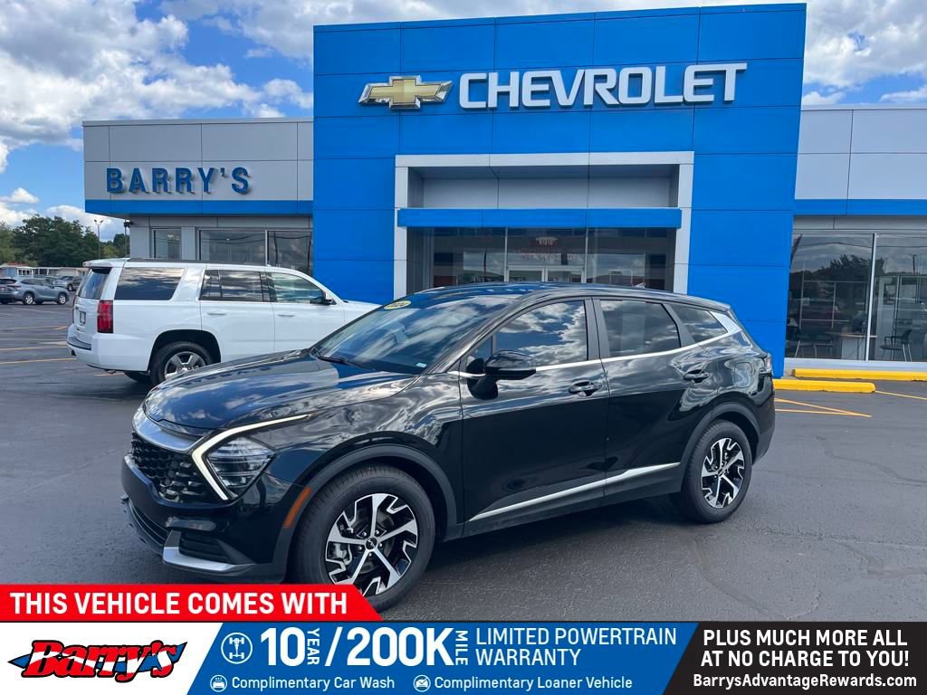 2024 Kia Sportage EX's photo