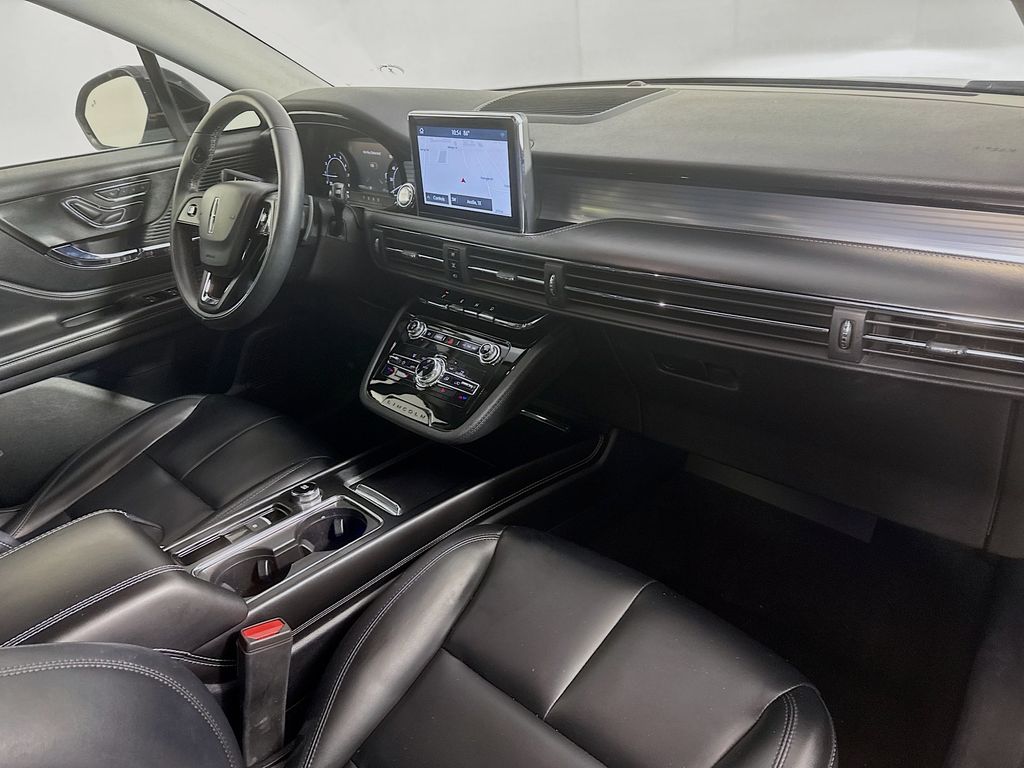 2021 Lincoln Corsair Standard photo 30