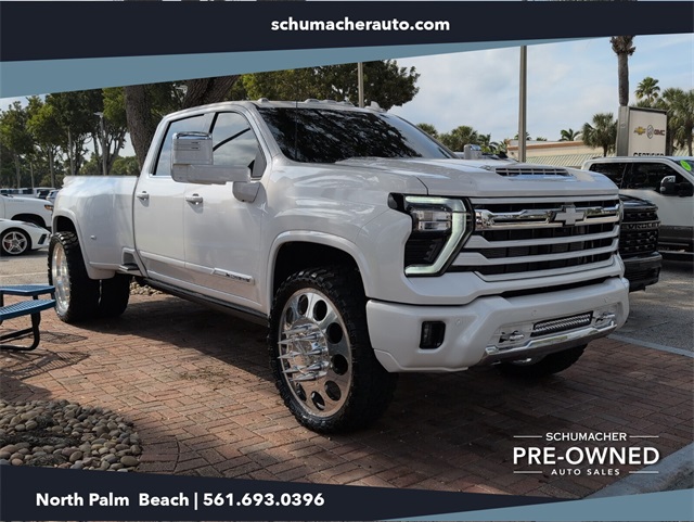 2024 Chevrolet Silverado 3500HD High Country's photo