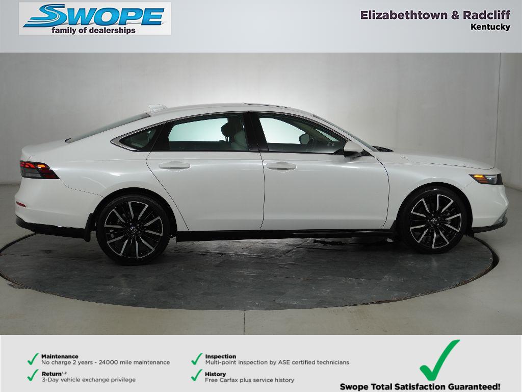2024 Honda Accord Hybrid Touring photo 2