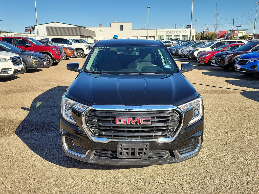2024 Gmc Terrain SLE photo 3