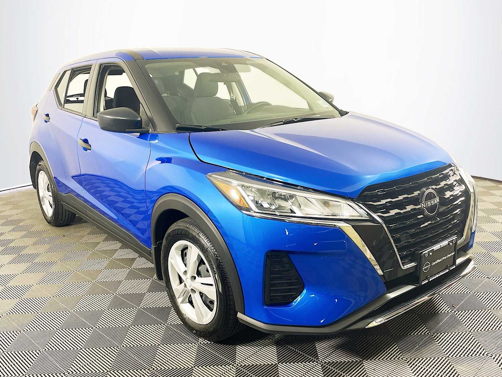 2024 Nissan Kicks S photo 3