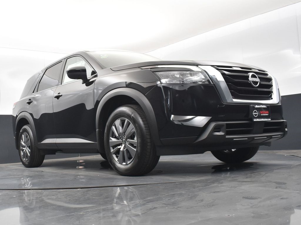 2025 Nissan Pathfinder S photo 34