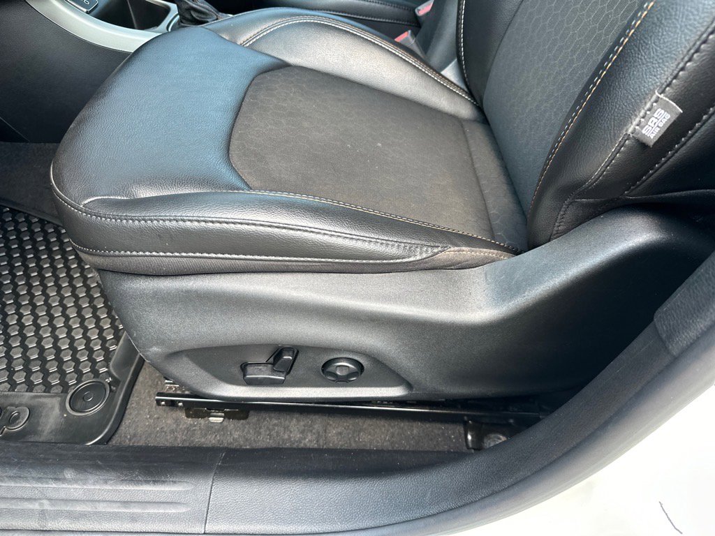 2021 Jeep Compass Latitude photo 16
