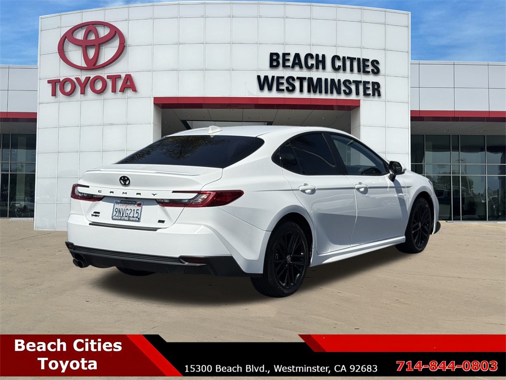 2025 Toyota Camry SE photo 10