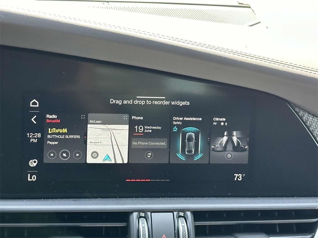 2024 Alfa Romeo Giulia Quadrifoglio photo 4