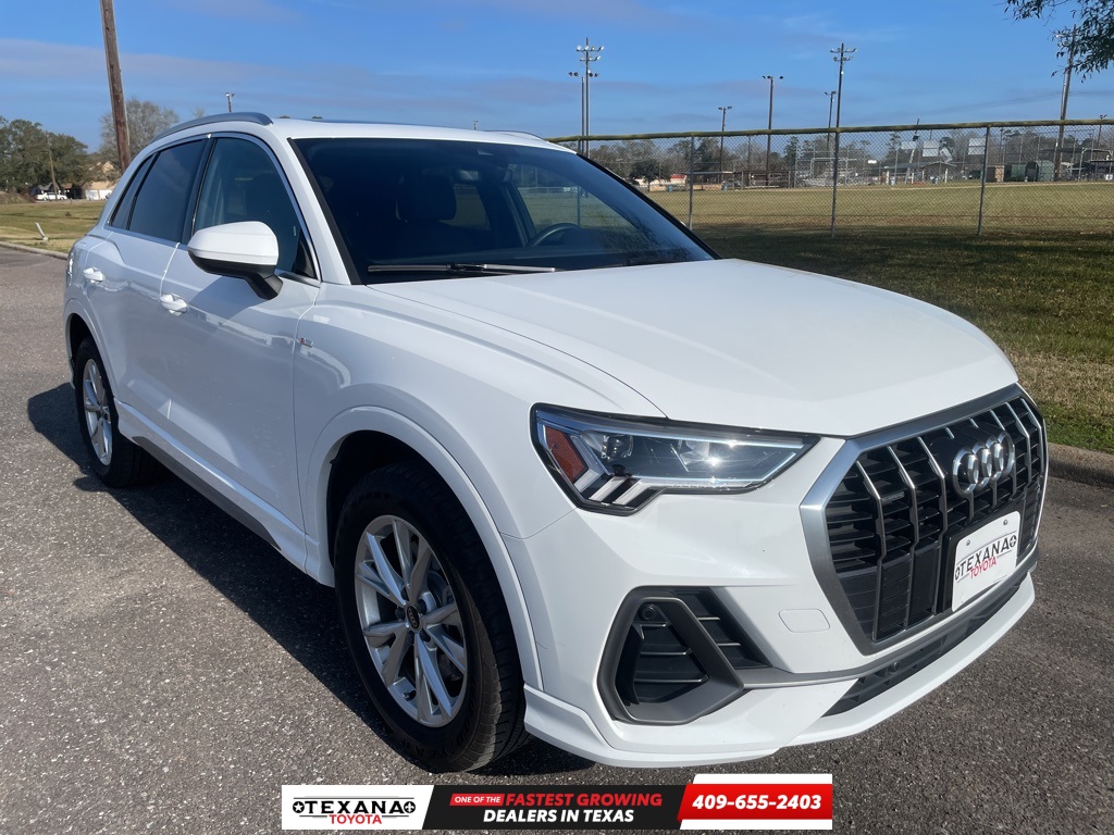 2025 Audi Q3 S Line Premium's photo