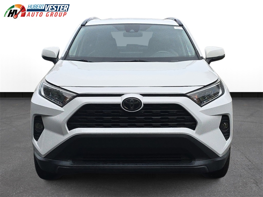 2019 Toyota RAV4 XLE Premium photo 2