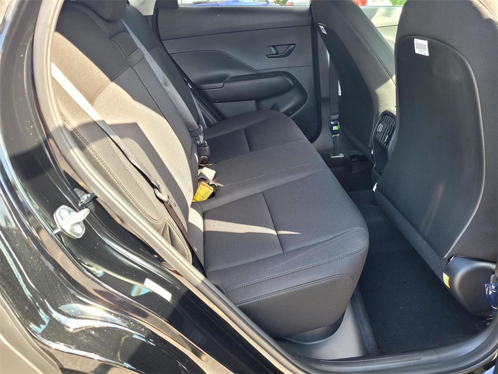 2026 Hyundai Kona SEL photo 16