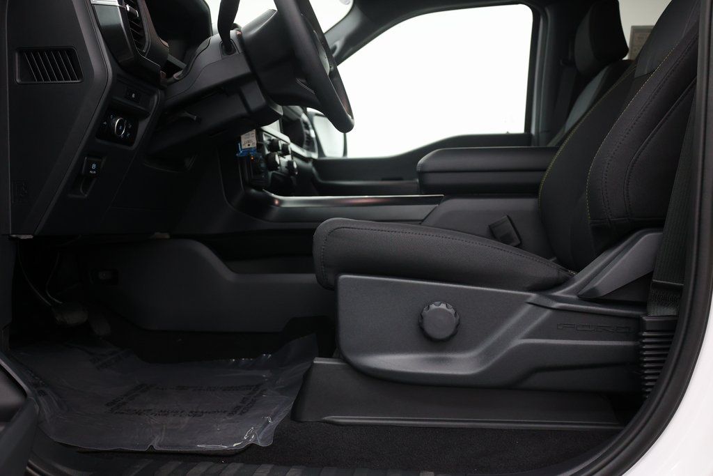 2025 Ford F-150 STX photo 8