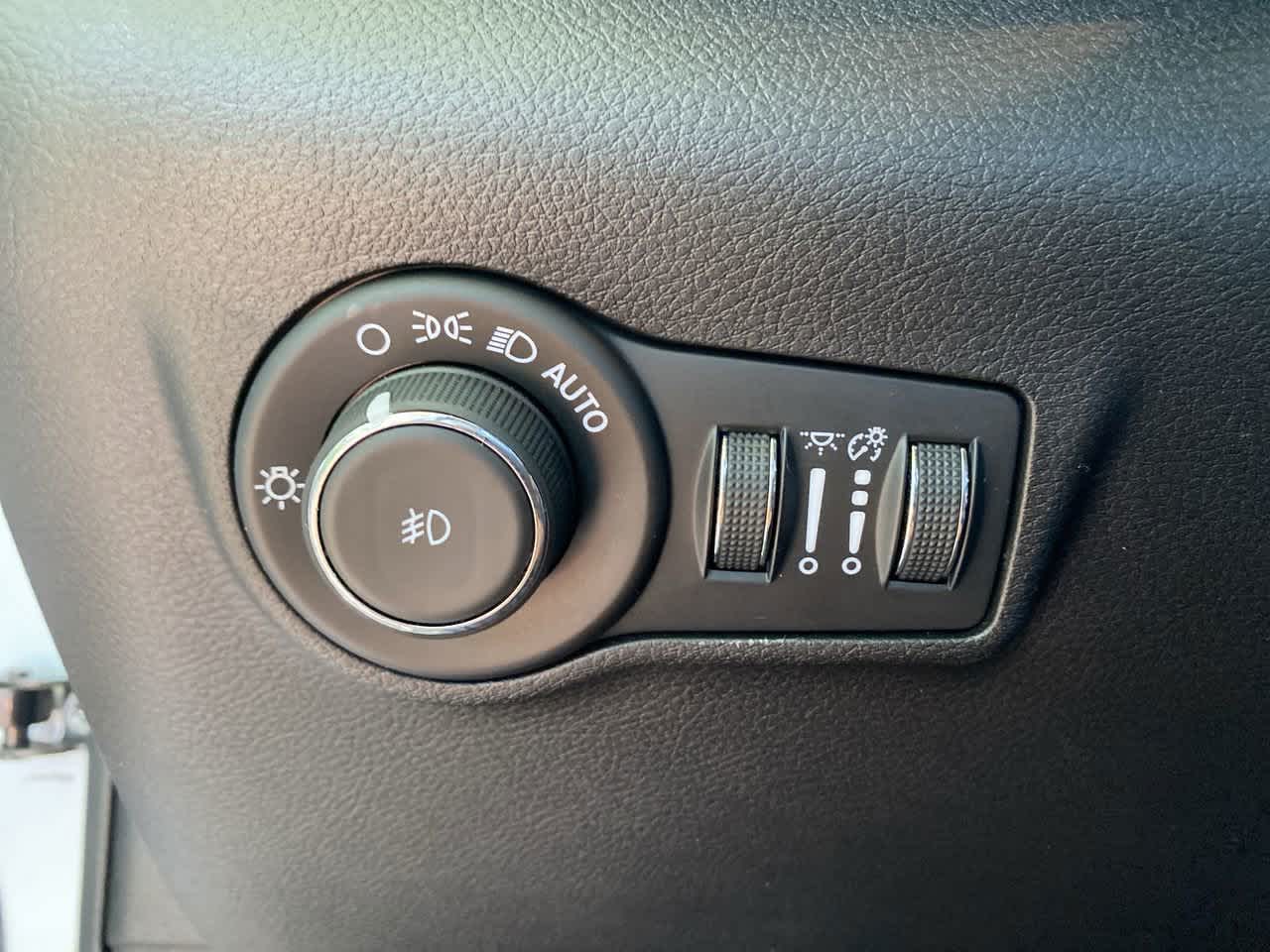 2024 Jeep Compass Latitude photo 20