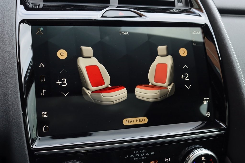 2024 JAGUAR E-PACE - Image 21