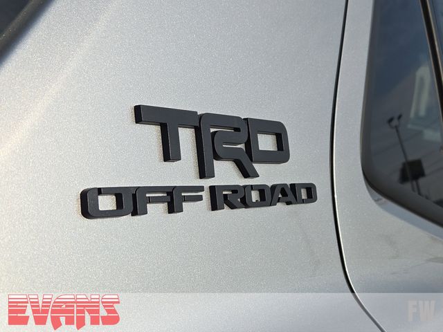 2025 Toyota 4Runner TRD Off-Road Premium photo 3
