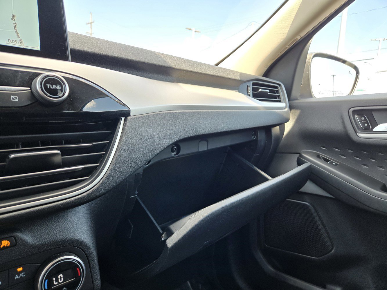 2020 Ford Escape SE Sport Hybrid photo 14