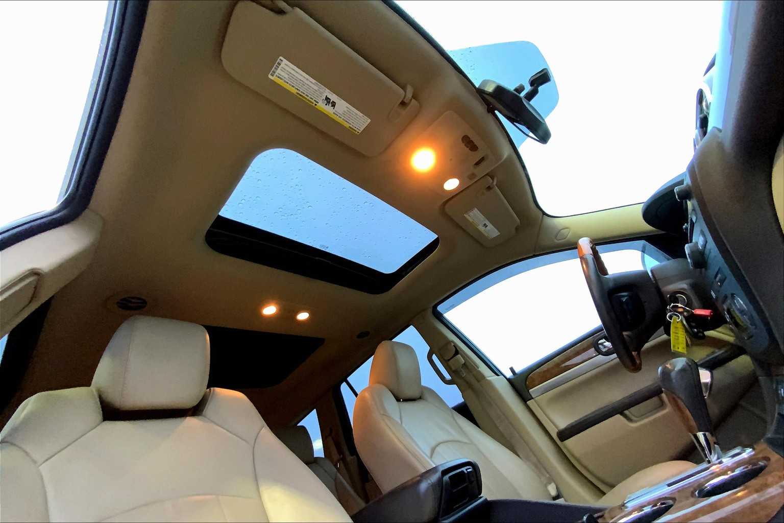 2012 Buick Enclave Leather photo 11