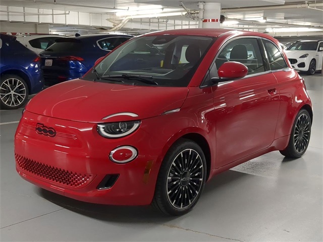 2024 Fiat 500e Red photo 3