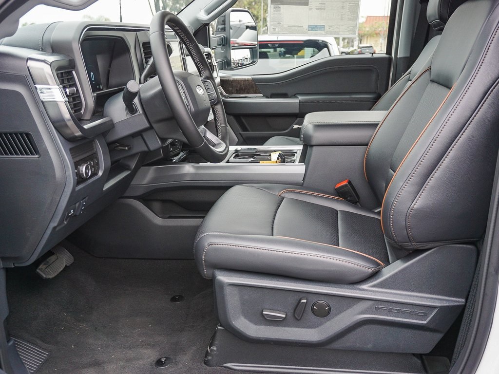 2025 Ford F-250 photo 17