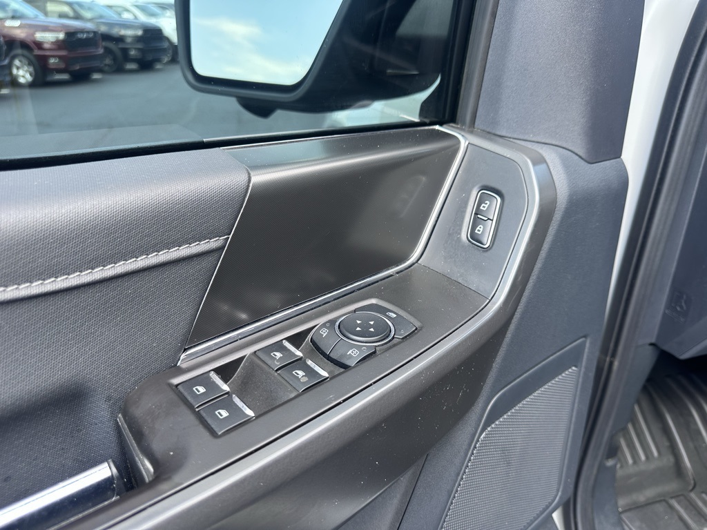 2024 Ford F-150 XLT photo 3