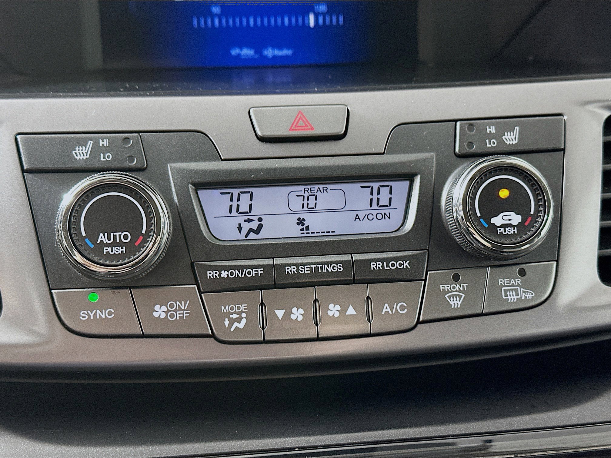 2014 Honda Odyssey Touring photo 15