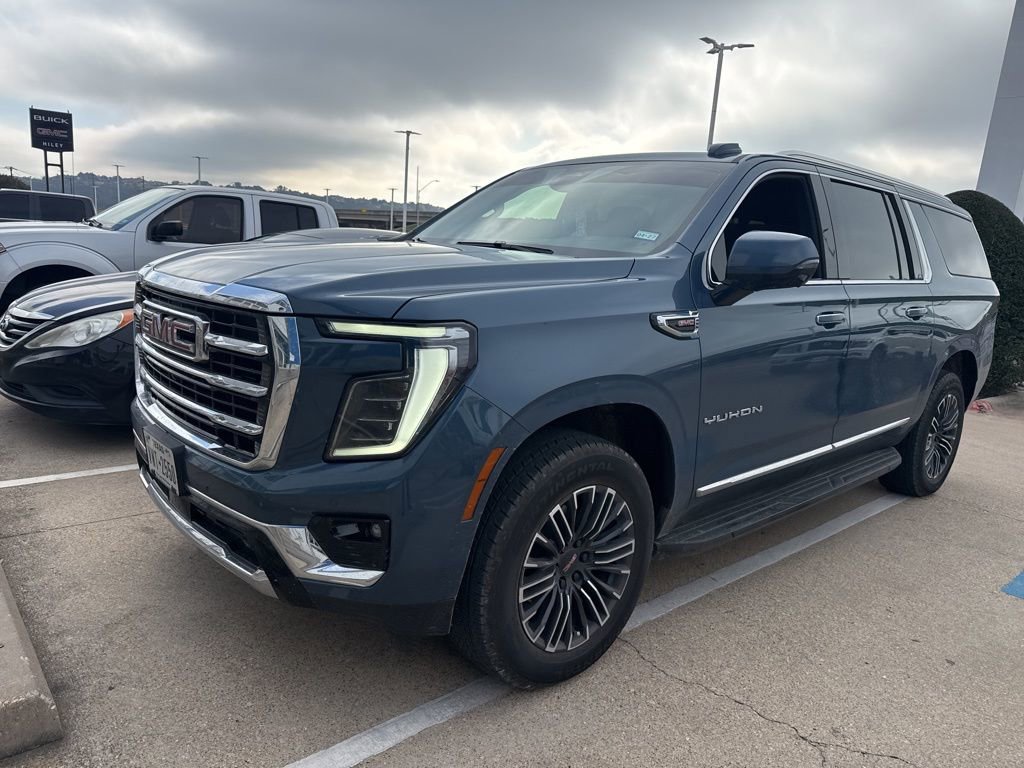 2025 GMC Yukon XL Elevation's photo