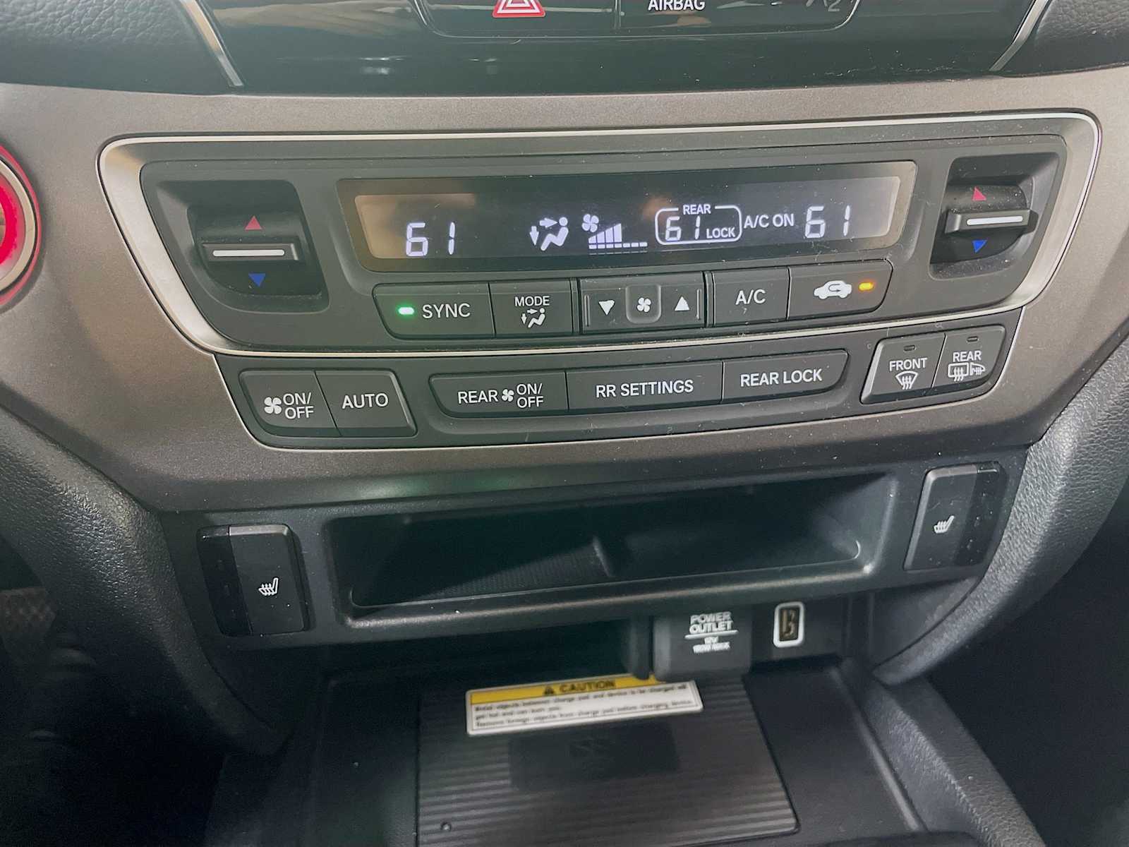 2021 Honda Pilot Special Edition photo 13