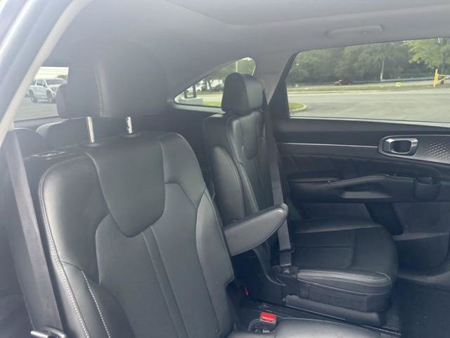 2023 Kia Sorento SX photo 9