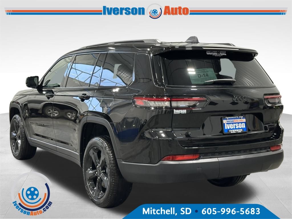 2025 Jeep Grand Cherokee L photo 3