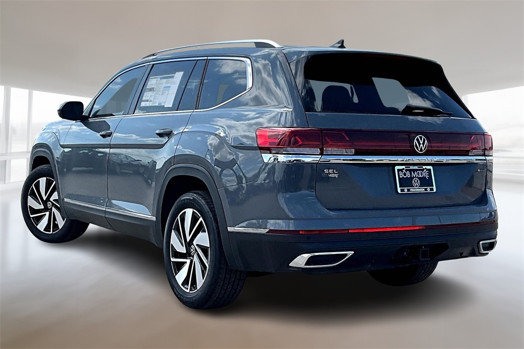 2025 Volkswagen Atlas SEL photo 3