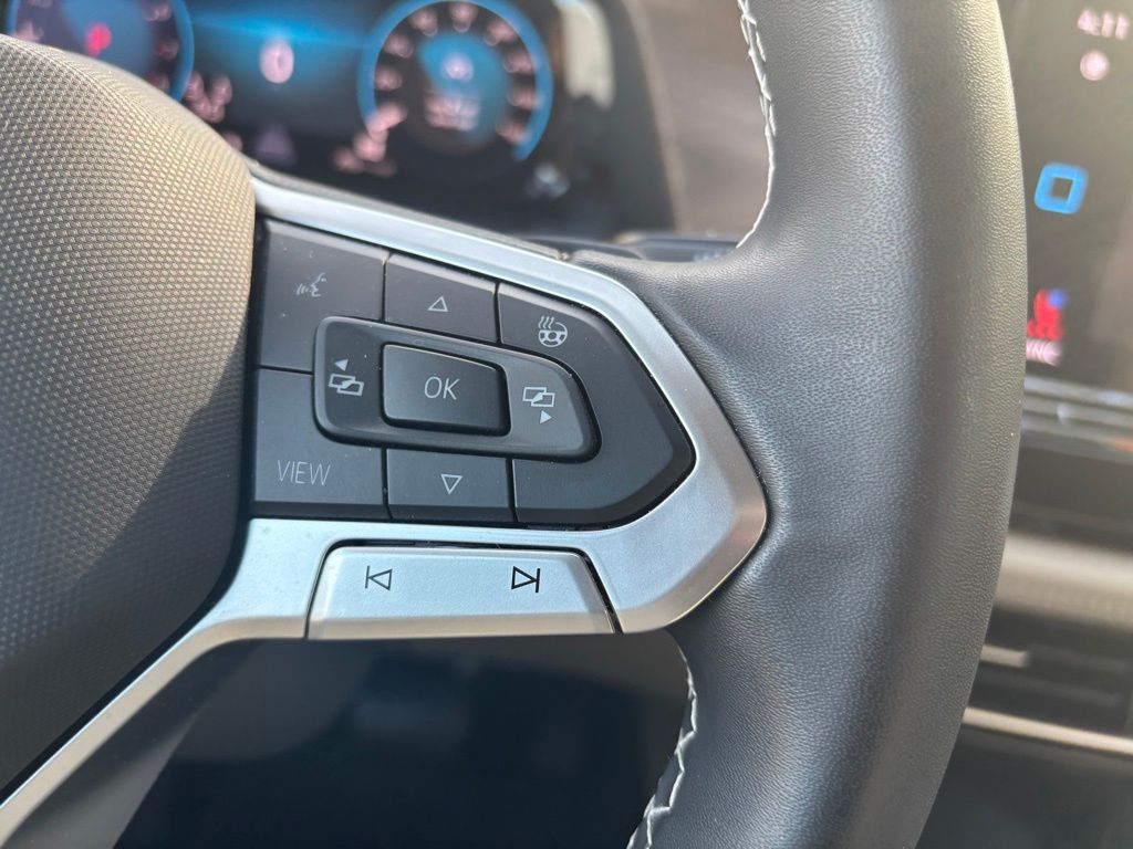 2024 Volkswagen Atlas SE Technology photo 25
