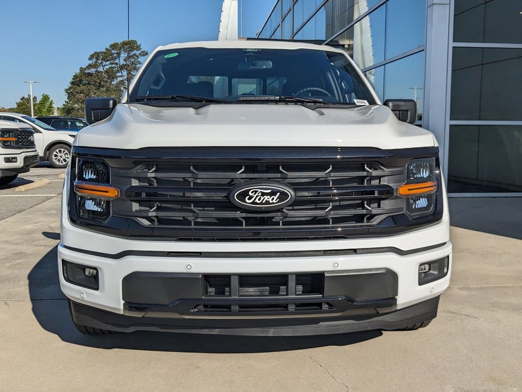2025 Ford F-150 XLT photo 8